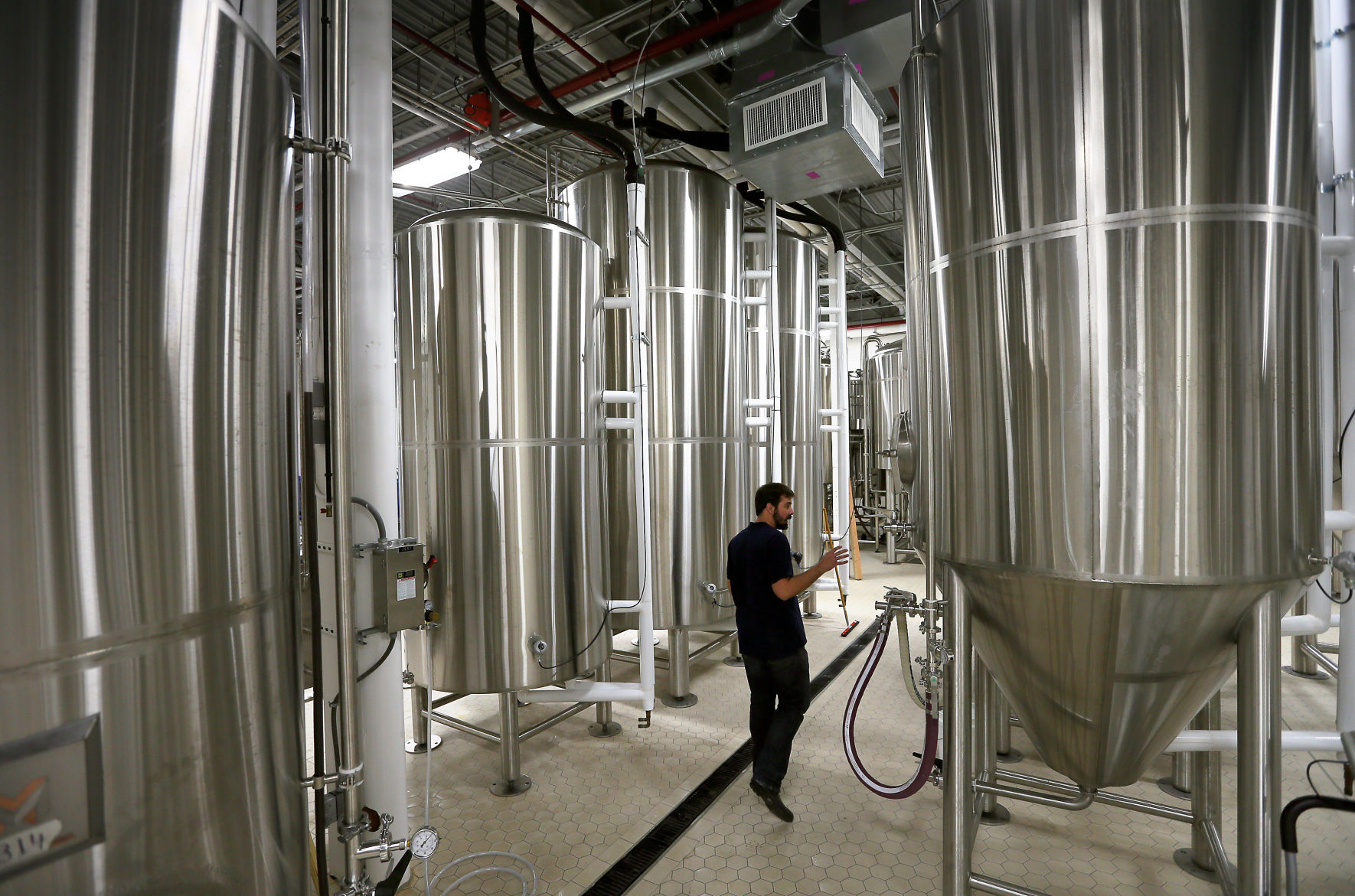 Edmund's Oast Cameron Read in brewhouse
